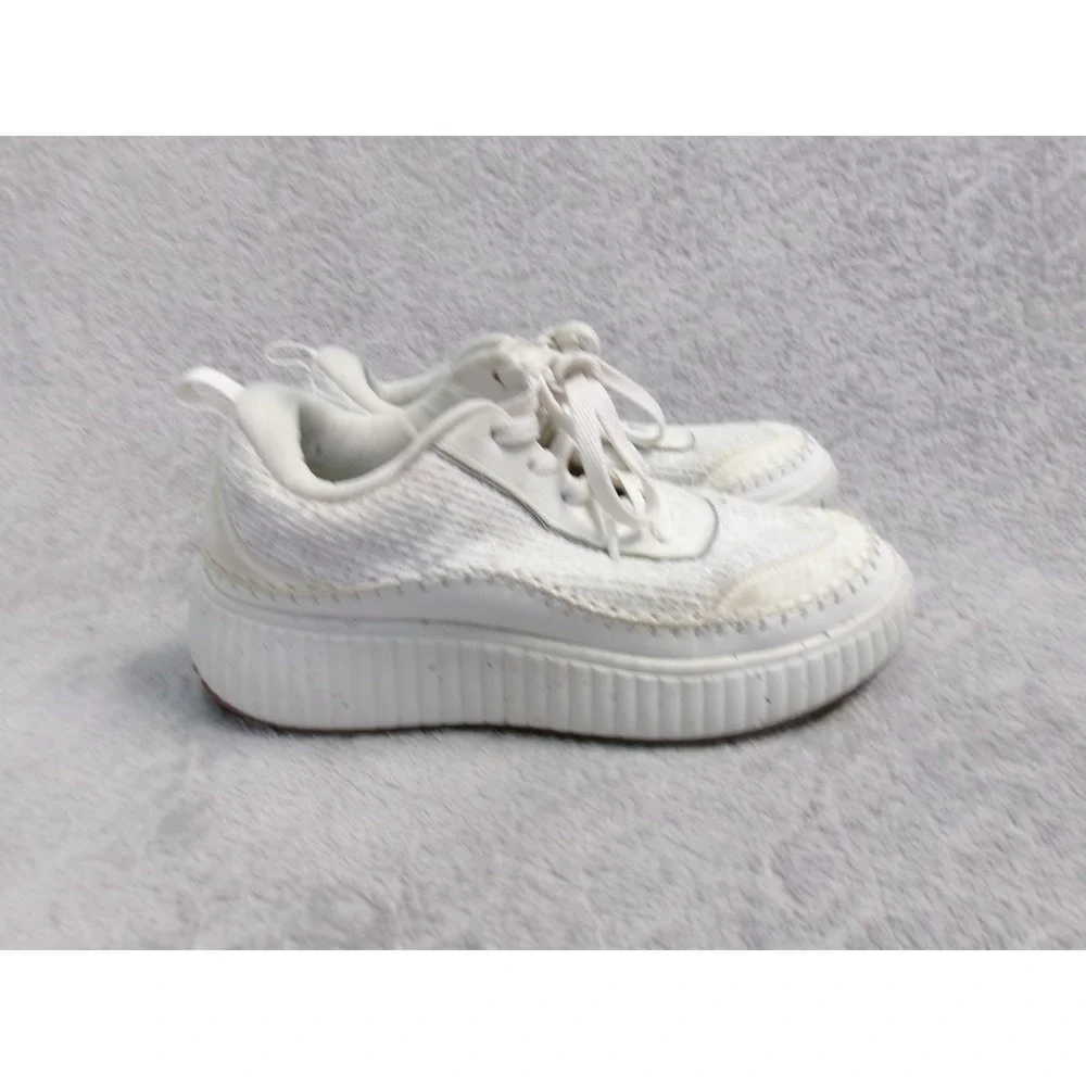 DreamPairs Women's White Textured Platform Sneakers Lace Up Chunky Sole Size 8.5
